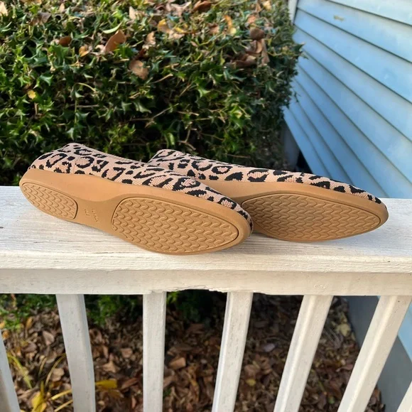 Vivaia Pointed Toe Ballet Flats Womans 9.5 Aria Leopard Print - Picture 5 of 7